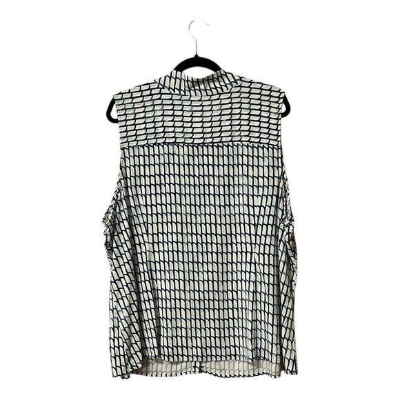 Nic + Zoe Womens Size 3X White Blue Sleeveless Pullover Top Blouse - Picture 3 of 5
